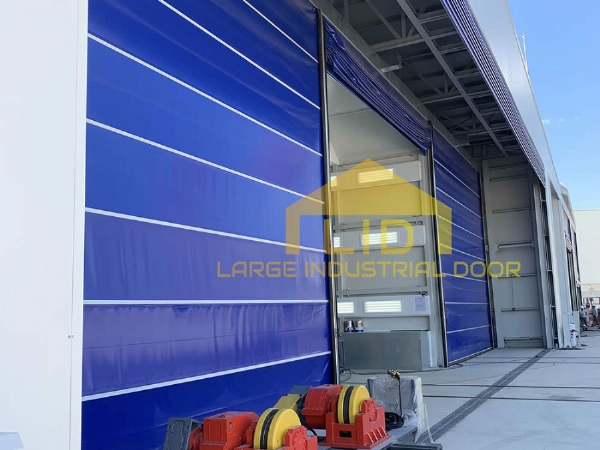 Hangar Doors 3