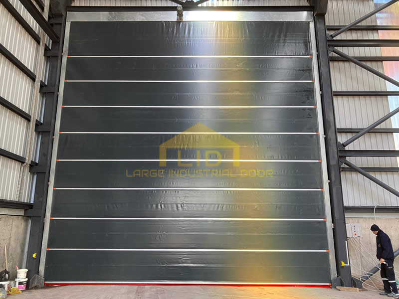 Mini Hangar Door
